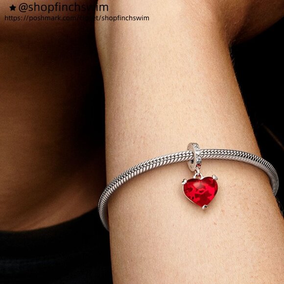 Pandora Disney Mickey & Minnie Mouse Kiss Red Murano Glass Dangle Charm - Picture 5 of 5